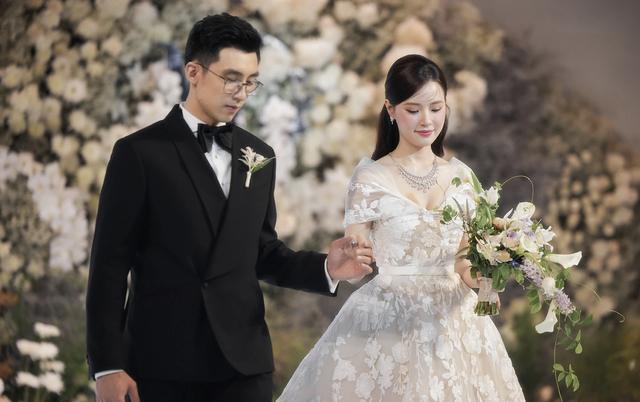 Tình cũ thông báo không dự đám cưới của Midu và thiếu gia Minh Đạt-4