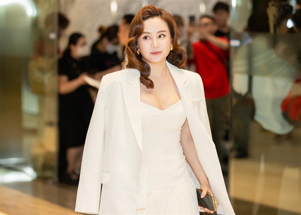 Ninh Dương Lan Ngọc và dàn sao dự cưới Midu-4