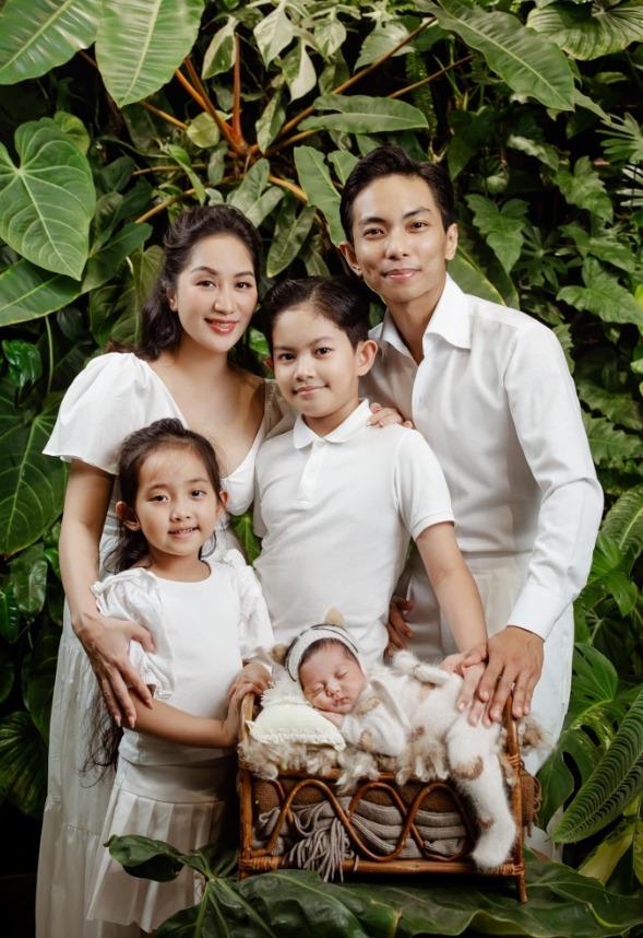 Kubi - Anna nhà Khánh Thi Phan Hiển được báo chí nước ngoài khen ngợi: Tài năng được thừa hưởng từ bố mẹ-5