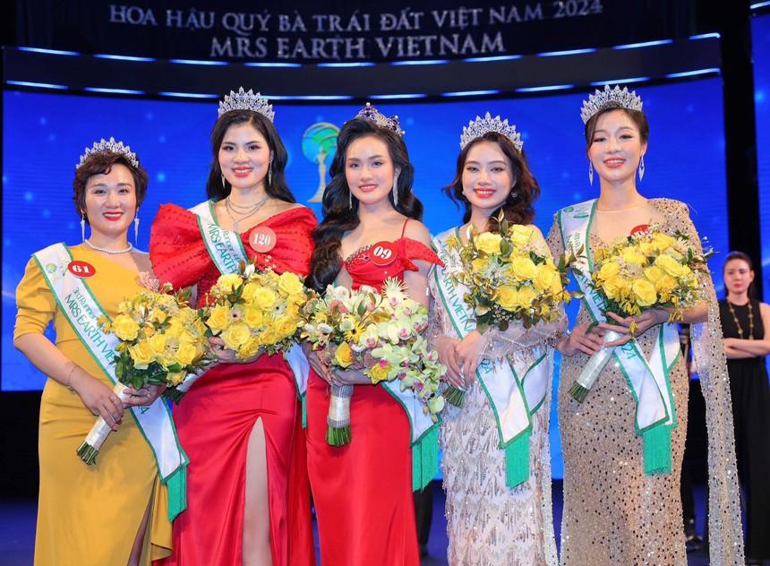 Người đẹp 9X đăng quang Hoa hậu Mrs Earth VietNam 2024-3