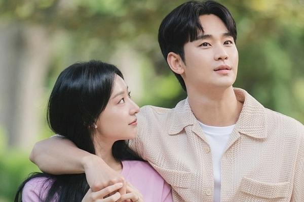 Cặp đôi Kim Ji Won - Kim Soo Hyun liên tục bị soi hint hẹn hò-3