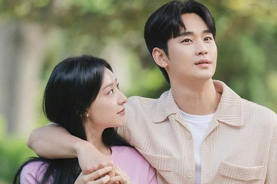 Những mỹ nhân từng là 'người tình tin đồn' của Kim Soo Hyun