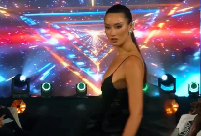 Đại diện Việt Nam trắng tay ở phần thi thời trang tại Hoa hậu Siêu quốc gia-2