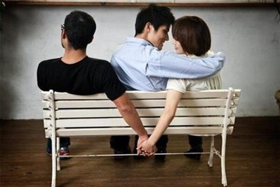 Vợ ngoại tình có được chia tài sản khi ly hôn?