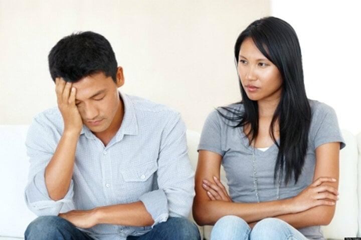 Vào nhà nghỉ với cô hàng xóm, chồng tôi cãi là vào để chữa bệnh-1