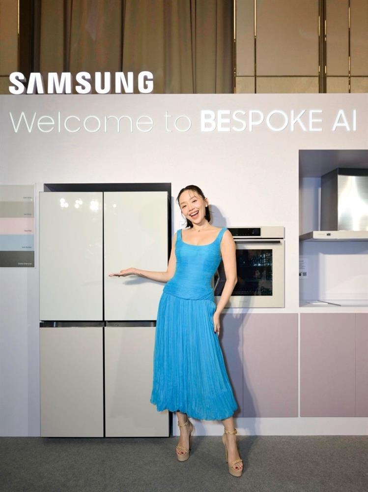 Tóc Tiên đẹp rạng rỡ dự lễ trao Giải thưởng Thiết kế bếp đẹp Việt Nam-1