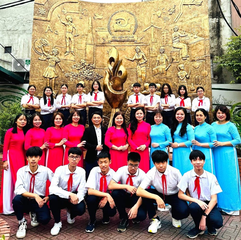 Trường làng ở Hà Nội có đến 44 lượt học sinh đỗ vào lớp 10 trường chuyên-1