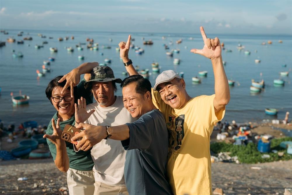 NSND Việt Anh, NSƯT Công Ninh và Hồng Ánh không cứu được bộ phim đơn điệu-4