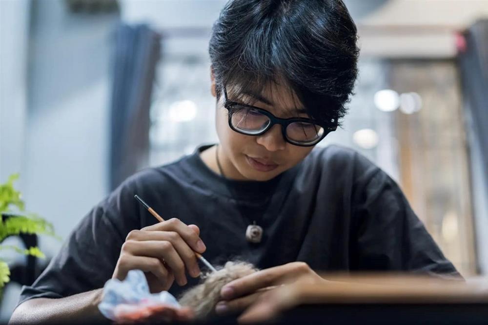 Học được nghề lạ, chàng trai Việt khiến khách Tây săn đón, liên tục chốt đơn-5