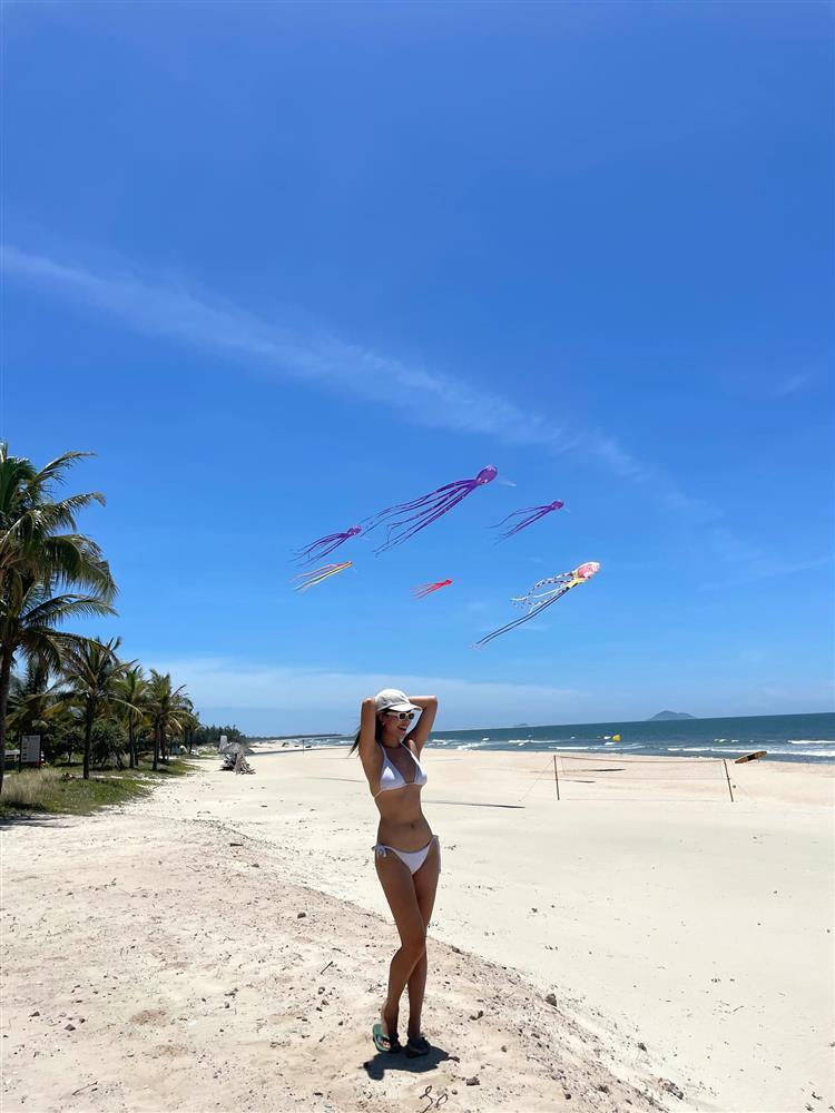 Bí quyết giữ sắc vóc để diện bikini nóng bỏng của Ái Phương-3