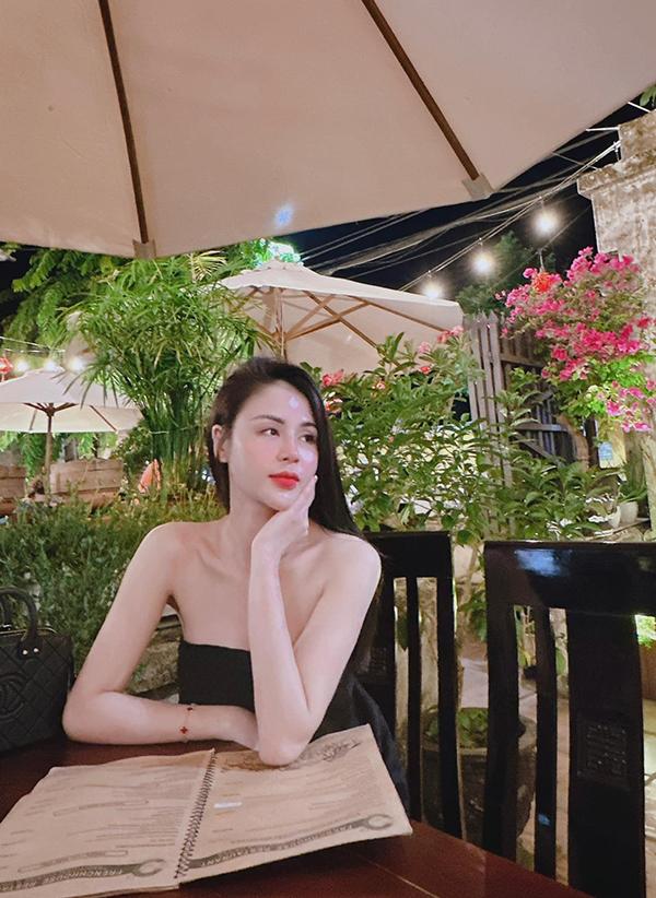 An Nhiên Trạm Cứu Hộ Trái Tim có làn da căng khỏe nhờ bí quyết này trước khi ra khỏi nhà-6