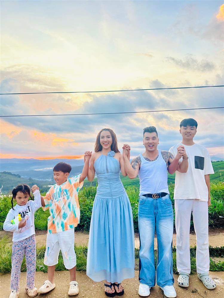 Nghệ sĩ kết hôn với quản lý: Tâm đầu ý hợp, được bạn đời chu toàn-1