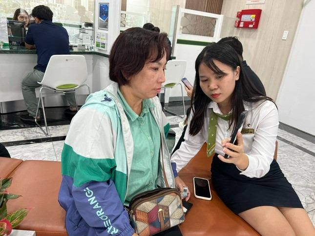 Thức cả đêm xác thực sinh trắc học bất thành, bị từ chối vì phẫu thuật thẩm mỹ-2