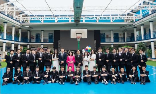 Hai ngôi trường THCS ở Hà Nội được nhắc tên nhiều nhất: Tỉ lệ chọi cao ngất, được xem ngôi trường làng của thủ khoa-1