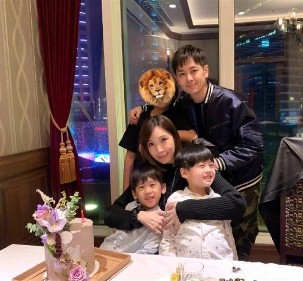 Quý tử nhà Lâm Chí Dĩnh gây bão với chiều cao vượt bố, ngoại hình gây chú ý-3