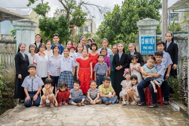 Đứa trẻ Quảng Ngãi bị bỏ rơi ở chân cầu, 18 năm sau được tái sinh với hình hài mới-4