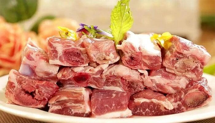 Chần sườn heo xong vẫn có mùi hôi là do làm sai điều này-1