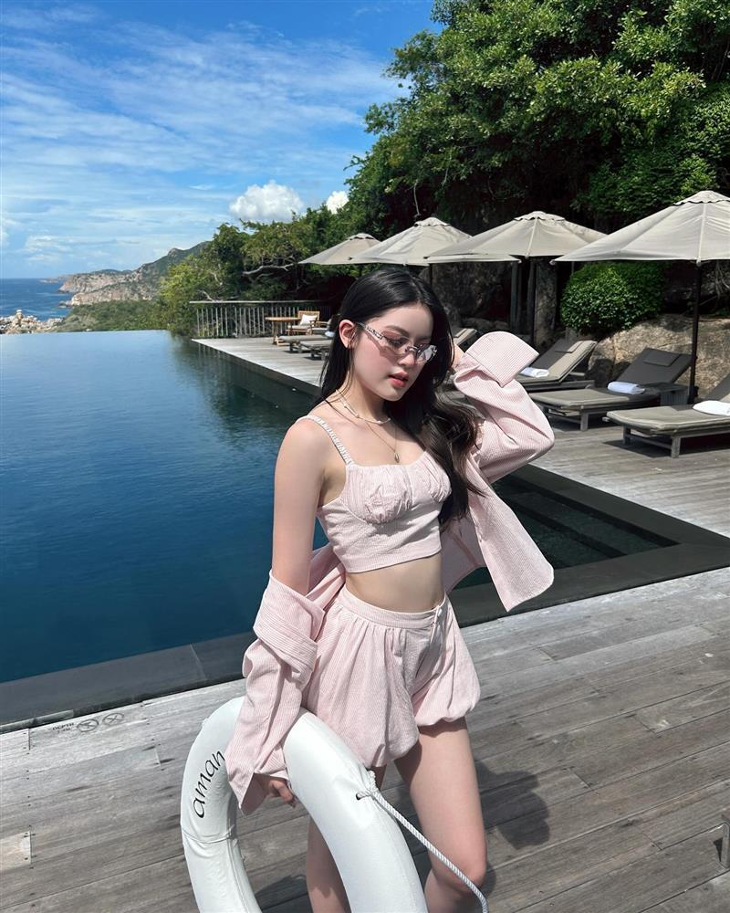 Bạn gái Hieuthuhai: Cuộc sống sang chảnh, không đăng ảnh bikini vì bồ không cho-7