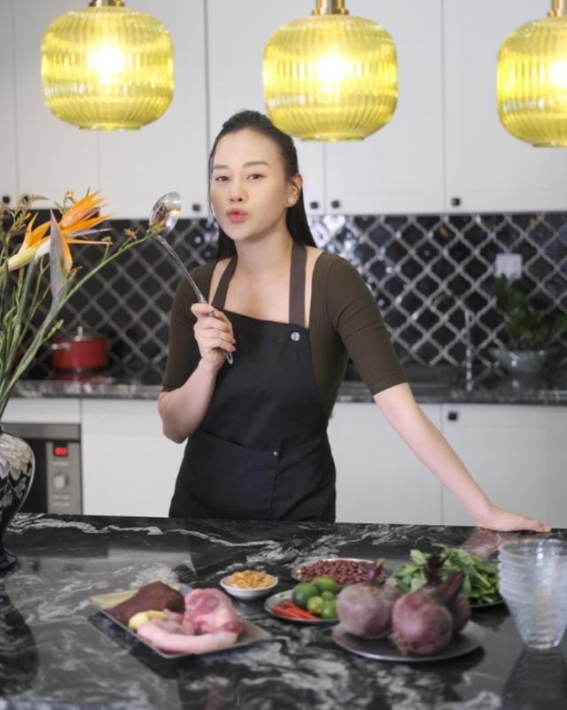 Phương Oanh - Shark Bình trốn con hẹn hò, lộ sắc vóc sau sinh của nữ diễn viên-6