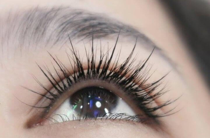 Các kiểu nối mi tự nhiên bất cứ cô gái nào cũng nên thử-4