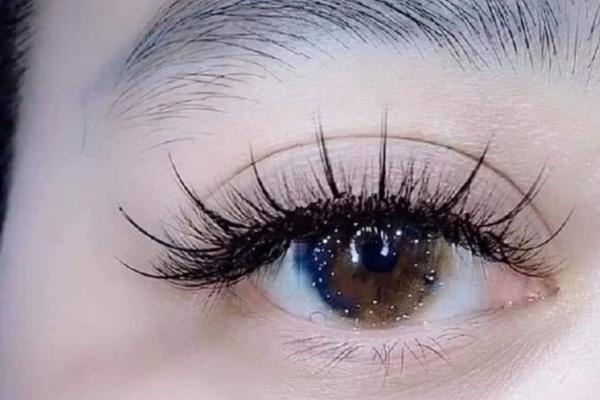 Cách chăm sóc mắt sau nối mi giả-2