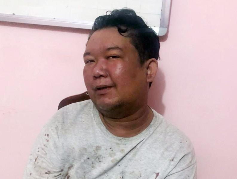 Ghen tuông vô cớ, gã đàn ông trút giận ở xóm trọ, dùng dao đâm liên hoàn 3 người, khiến bé trai 14 tuổi tử vong-1