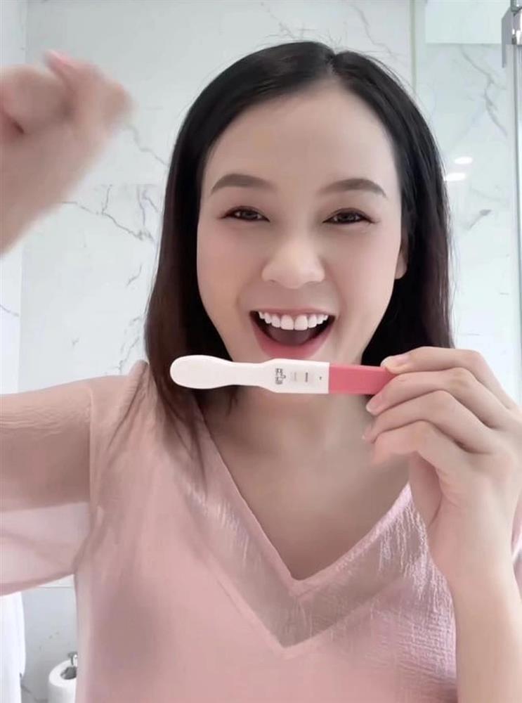 Loạt sao Việt chi tiền tỷ thực hiện giấc mơ làm mẹ bằng IVF: Thanh Trúc kiên nhẫn tới 4 lần, Sam và Phương Oanh đón cặp song sinh đẹp như mộng-4