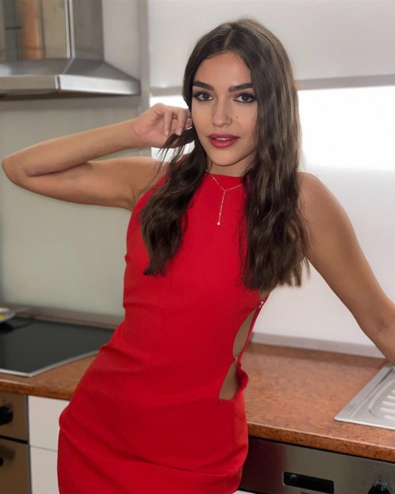 Lộ diện thêm thí sinh nổi bật ở Hoa hậu Thế giới-8