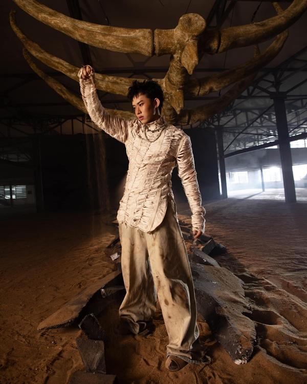 Kay Trần chưa thoát khỏi bóng Sơn Tùng-3