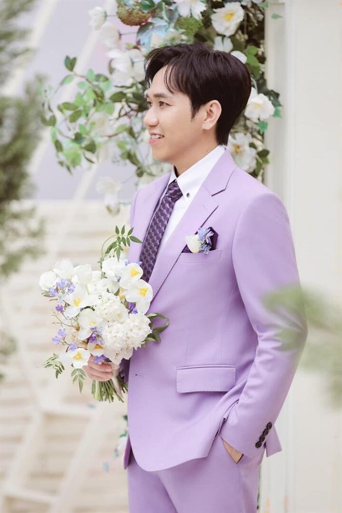 Loạt ảnh cưới ngọt ngào của diễn viên Anh Đức và bạn gái kém 12 tuổi-9