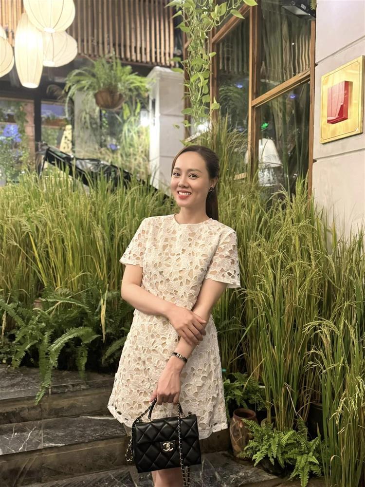 Vợ trẻ Công Lý thừa nhận bị trầm cảm, không thiết ăn uống, sợ hãi đến buốt lưng tức ngực-1