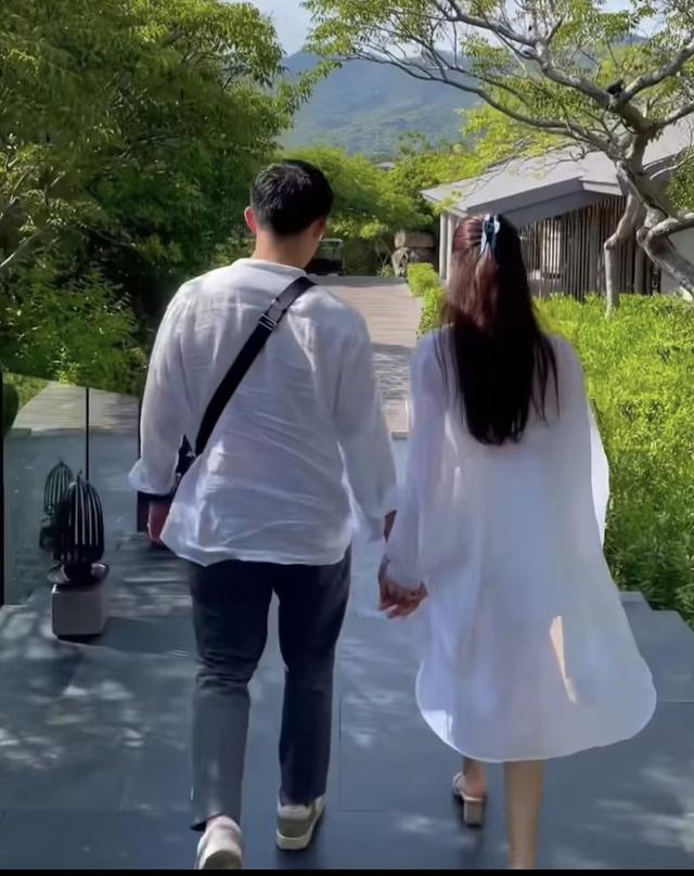 Trăng mật lãng mạn, ngọt ngào của các mỹ nhân Việt-1