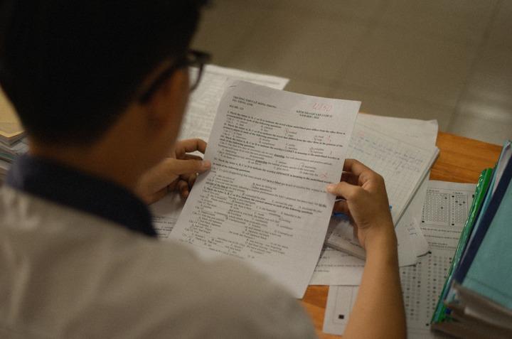 Con xin lỗi vì đã thi trượt lớp 10, con thật kém cỏi-2