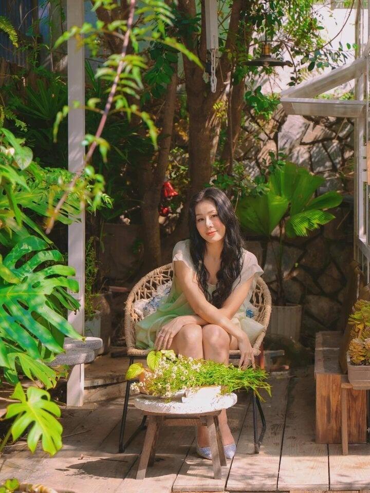 Kiều nữ làng hài Nam Thư: U40 vẫn lẻ bóng, từng lỡ dở với diễn viên Lật Mặt-5