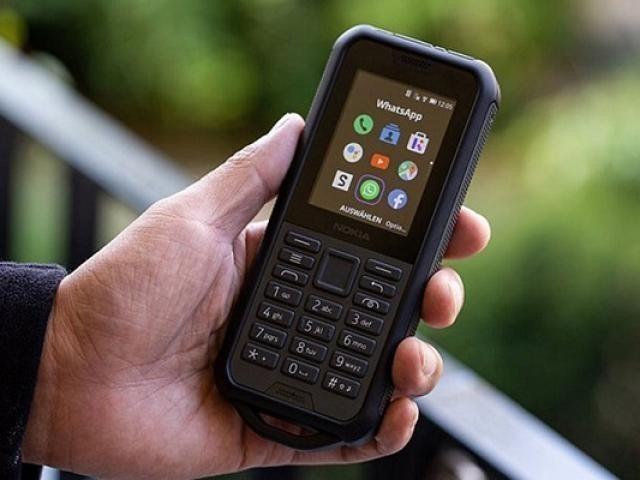 Công bố lộ trình chấm dứt điện thoại ‘cục gạch’-1