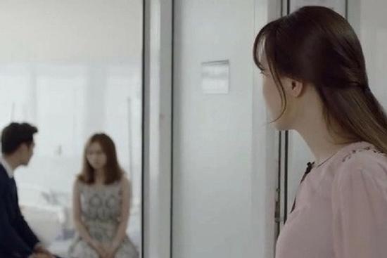 Xuất hiện giữa bữa tối lãng mạn, tôi đưa ra một thứ khiến chồng và nhân tình tự nguyện cắt đứt