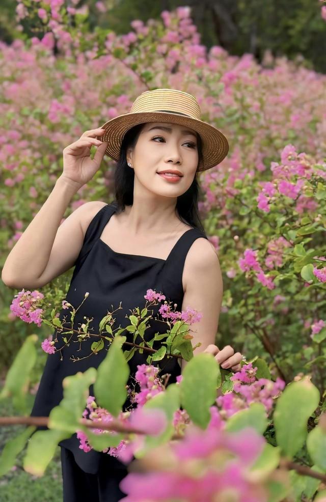 Nhan sắc gợi cảm, trẻ mãi không già tuổi U55 của NSND là Giám đốc, Phó chủ tịch hội sân khấu TP.HCM-1