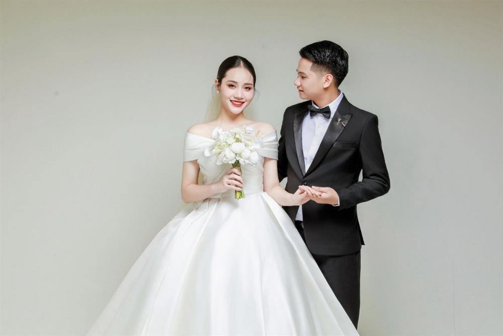 Vợ bầu bất ngờ lâm trọng bệnh, chồng kề bên 15 tiếng/ngày: 90 ngày tạo nên điều kỳ diệu-1