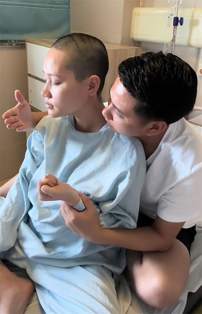 Vợ bầu bất ngờ lâm trọng bệnh, chồng kề bên 15 tiếng/ngày: 90 ngày tạo nên điều kỳ diệu-4