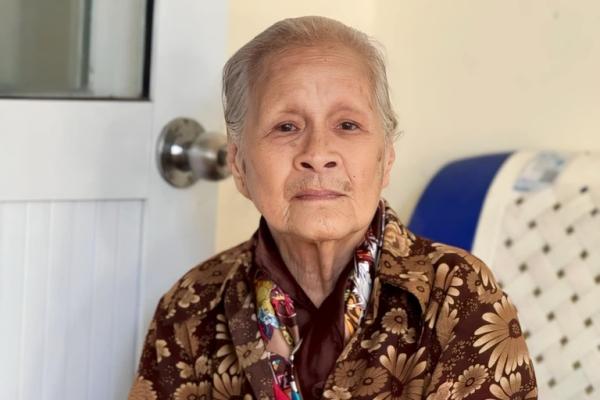 Nữ nghệ sĩ vừa qua đời tuổi 57: Phải đi làm bảo vệ, bán bánh mì, bị tai nạn nằm mười mấy tháng-4