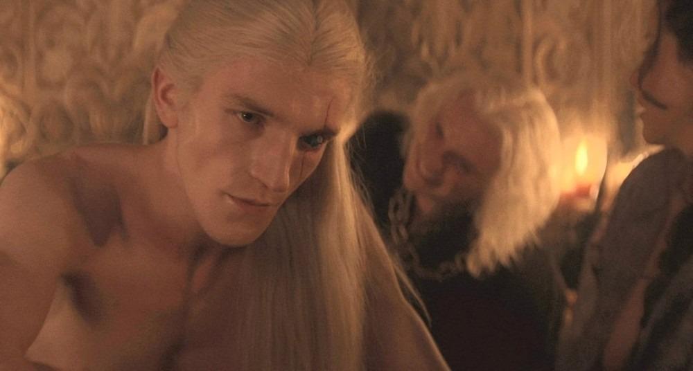 Cảnh khỏa thân 100% trong phim-1