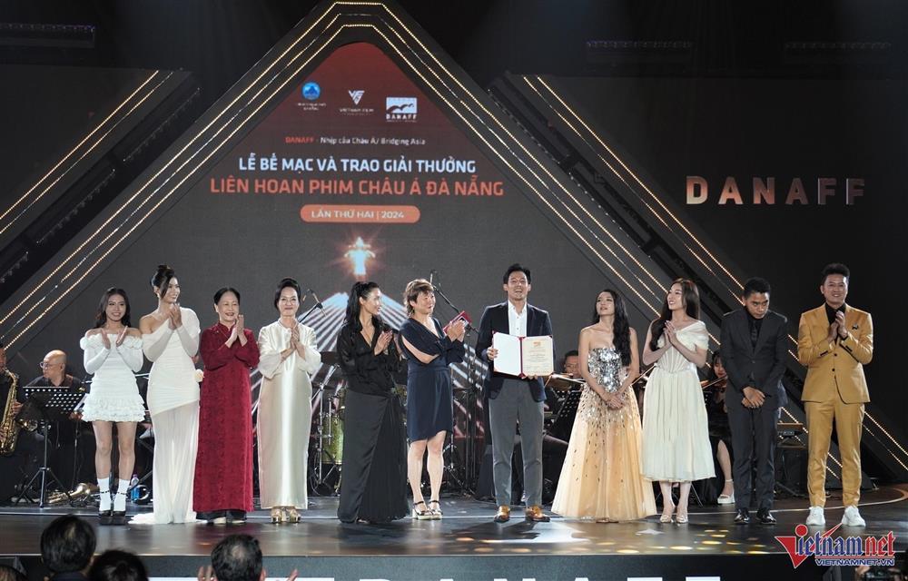 Mai lập hat-trick tại LHP châu Á, Trấn Thành vui sướng tột cùng-2