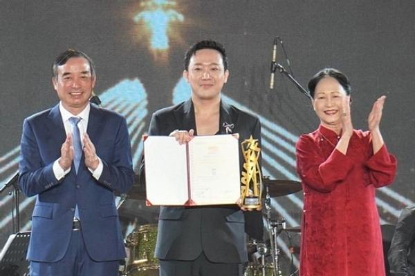 Trấn Thành chính thức khai máy phim Tết 2025-3