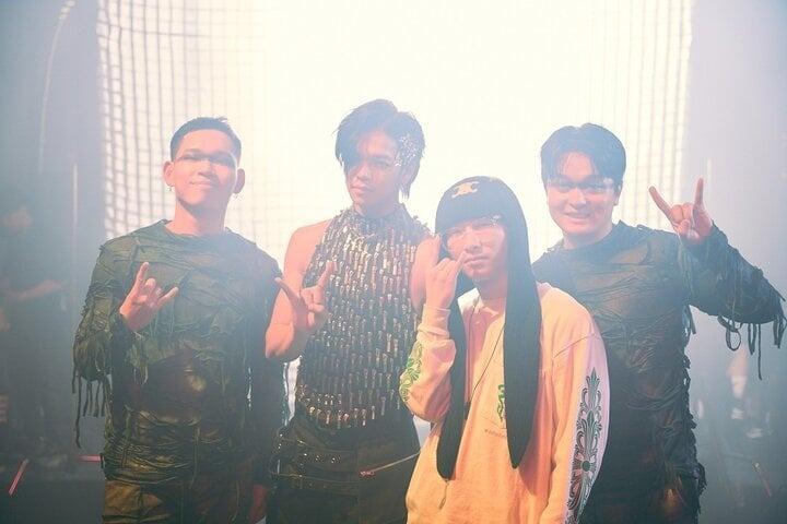 (S)TRONG Trọng Hiếu bắt tay với nhạc sĩ từng làm nhạc với BTS-1