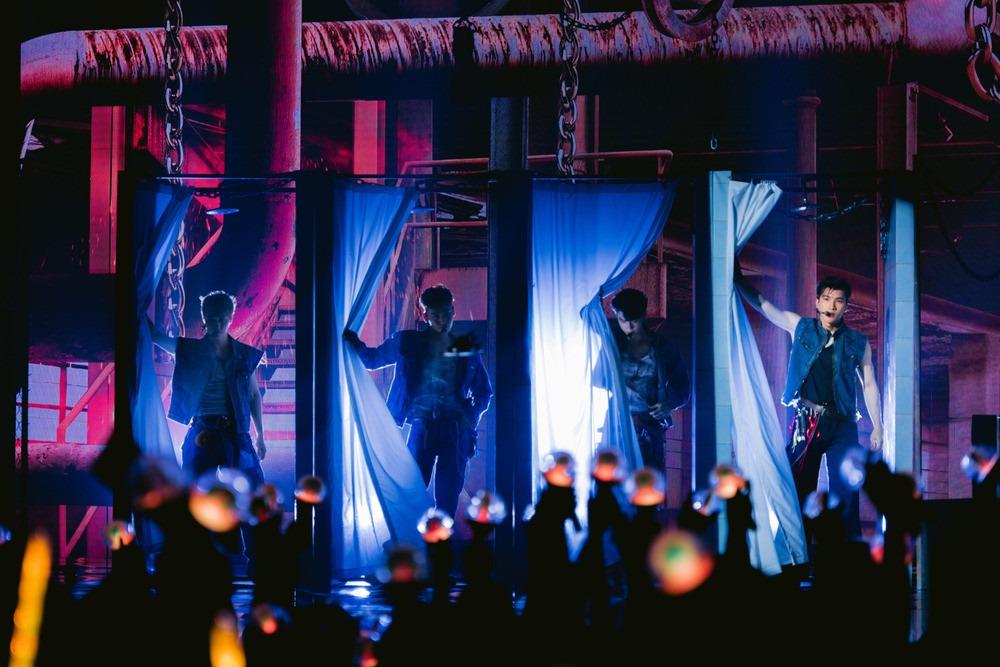 Anh trai say hi: Anh Tú bị bỏng, Isaac sụt gần 5kg, Hieuthuhai cởi áo khoe thân-4