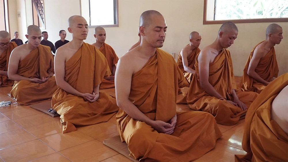 Từng cạo đầu xuất gia gieo duyên, MC Phan Anh giờ ra sao