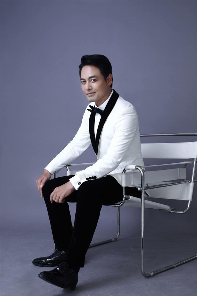 Từng cạo đầu xuất gia gieo duyên, MC Phan Anh giờ ra sao?-9