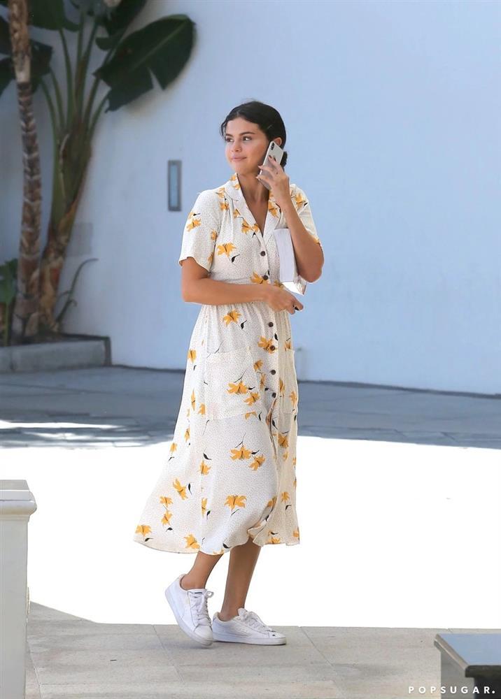10 bộ trang phục mùa hè trẻ trung, sành điệu nhất của Selena Gomez-6