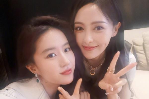 Đường Yên bị nhận xét lép vế khi đứng cạnh Song Hye Kyo-10