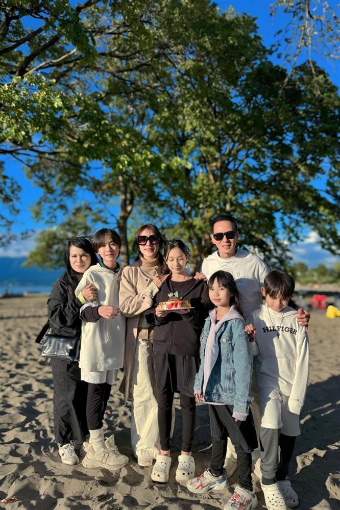 Tiệc sinh nhật cậu ấm - cô chiêu sao Việt: Lý Hải Minh Hà bao năm không mất tiền, Cường Đô La dựng hẳn vườn cổ tích-4